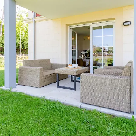 アパート Nouvelle Vague-2 By Interhome *