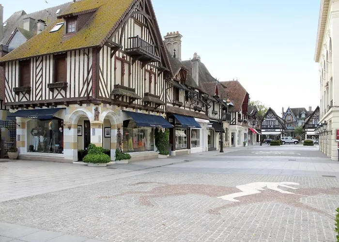 Nouvelle Vague-2 By Interhome Apartment